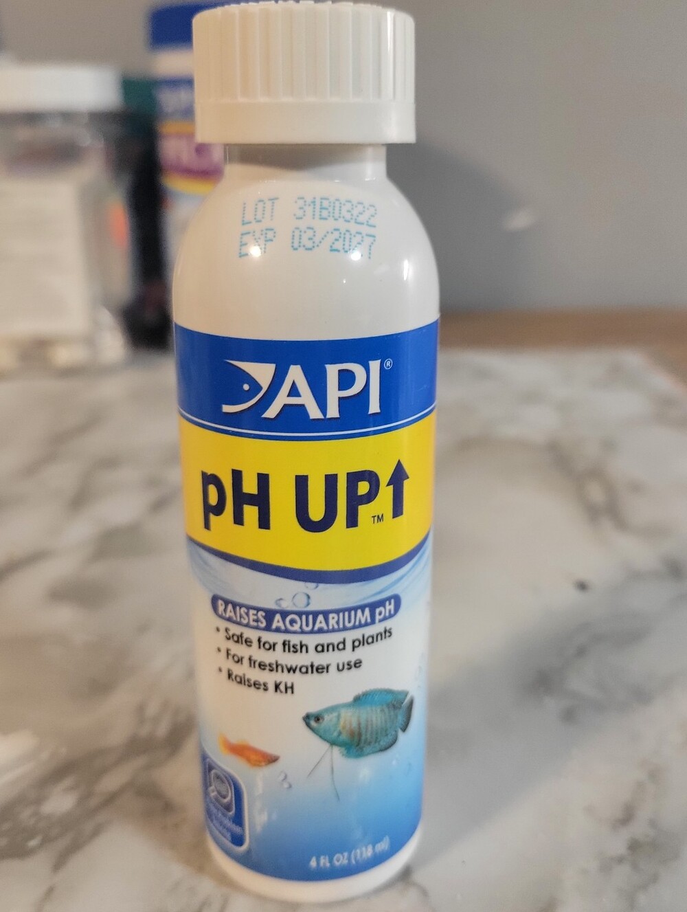 pH Up Aquarium Water Conditioner - White/Blue